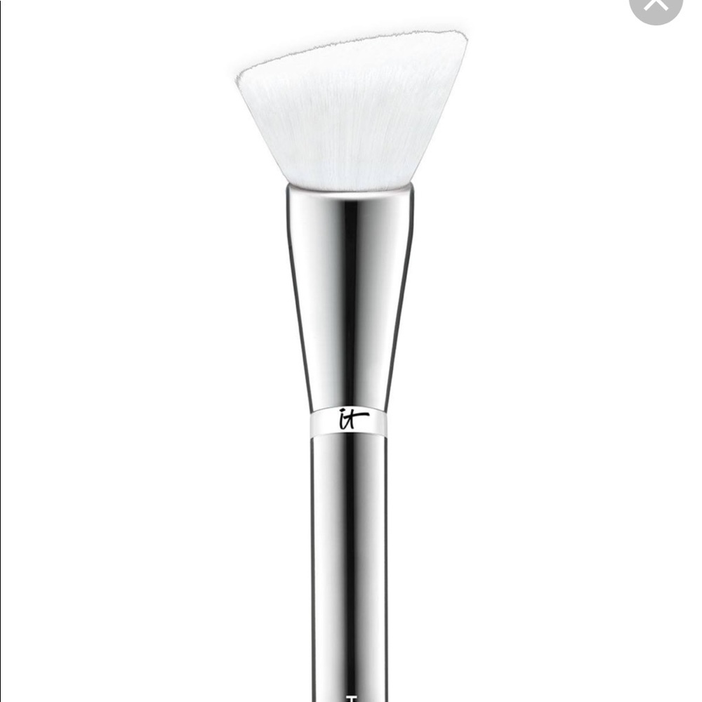 IT heavenly brush #704